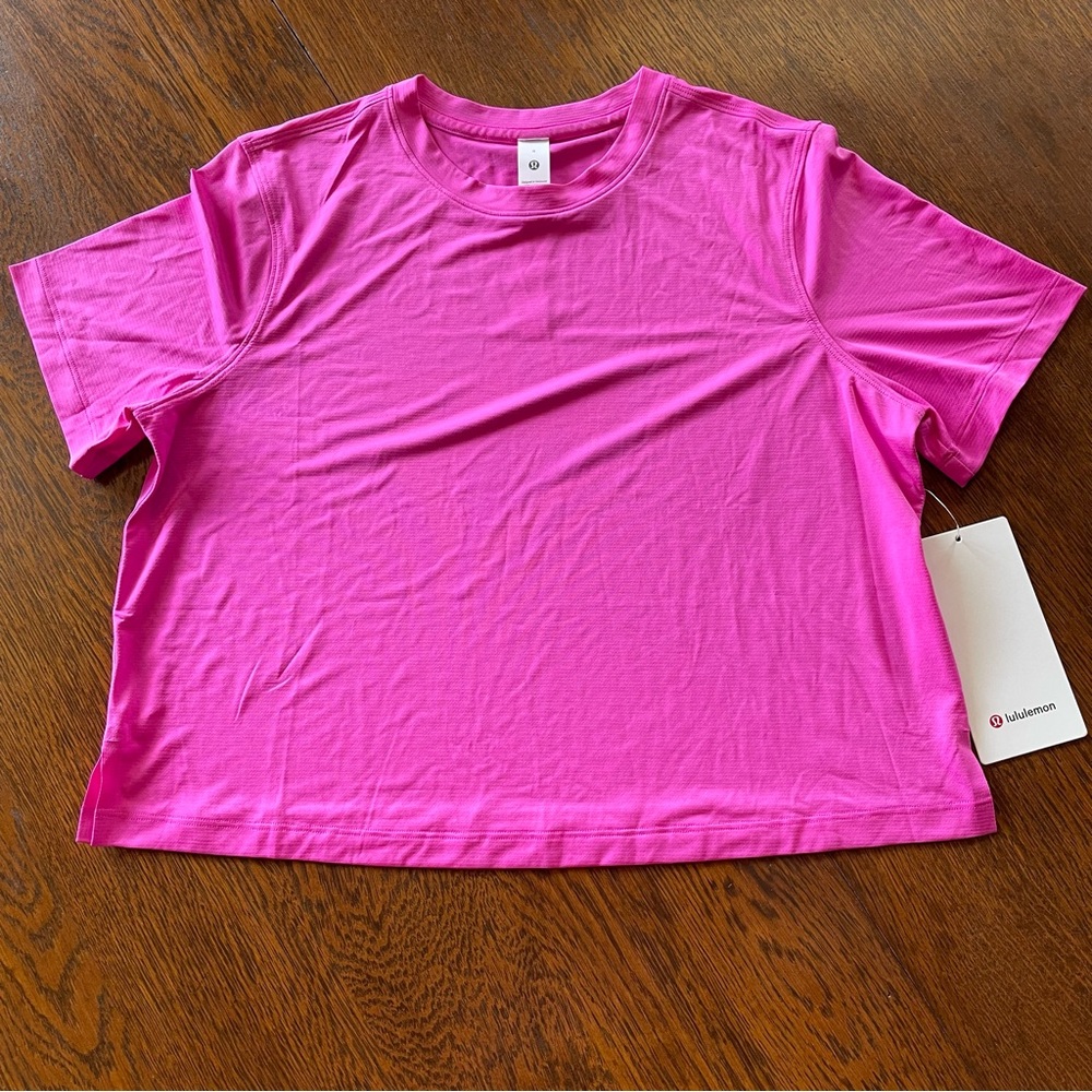 Lululemon Ultralight Waist Length T-shirt